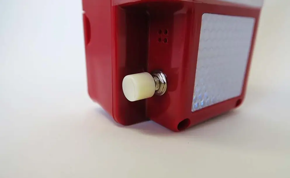 携帯用緊急信号発光器 乾電池式 携帯用緊急信号発光器 乾電池式